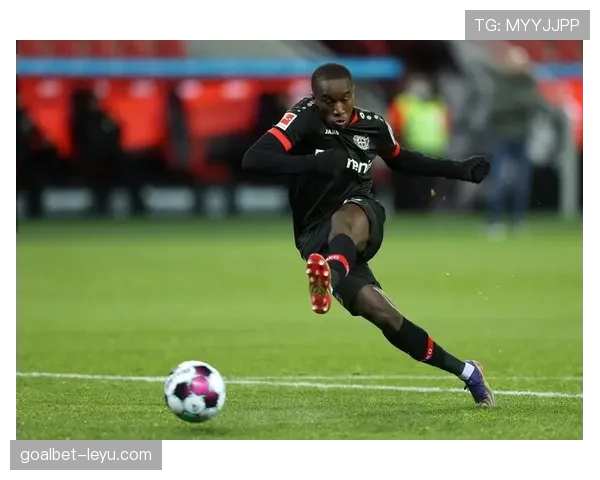 勒沃库森新帅上任掀起战术革命，强势表现剑指德甲巅峰