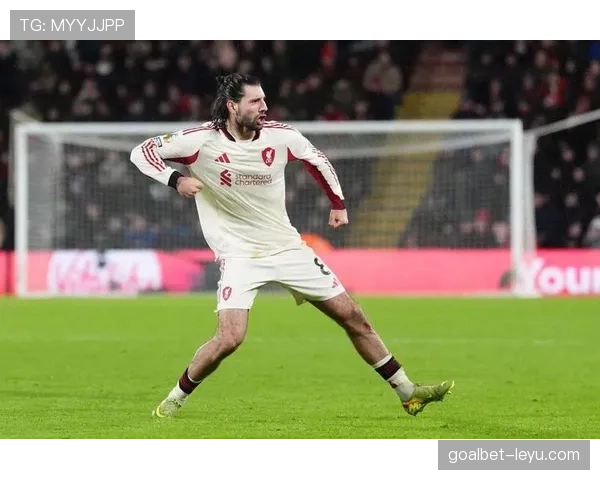 索博斯洛伊远射表现稳健，本赛季多次关键破门