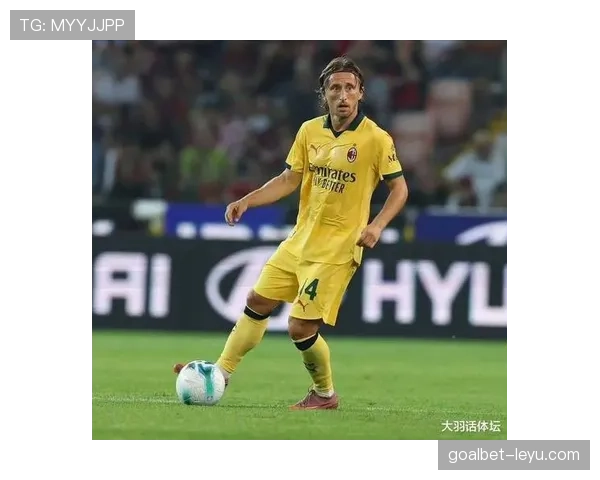 莫德里奇:从8号位到自由中场的战术演变解析 莫德里奇:从8号位到自由中场的战术演变解析